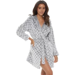 Women's Warm Soft Plush Fleece Bathrobe With Hood, Knee Length Hooded Robe, Seashell Scalloped -Women Sale Shop GUEST 948f60db d4a7 4153 98e8 1a69a72b2816