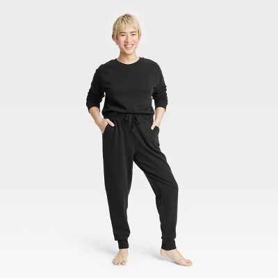Women's Fleece Jogger Pants - Colsie™ 5 Women's Fleece Jogger Pants - Colsie™ - Image 3